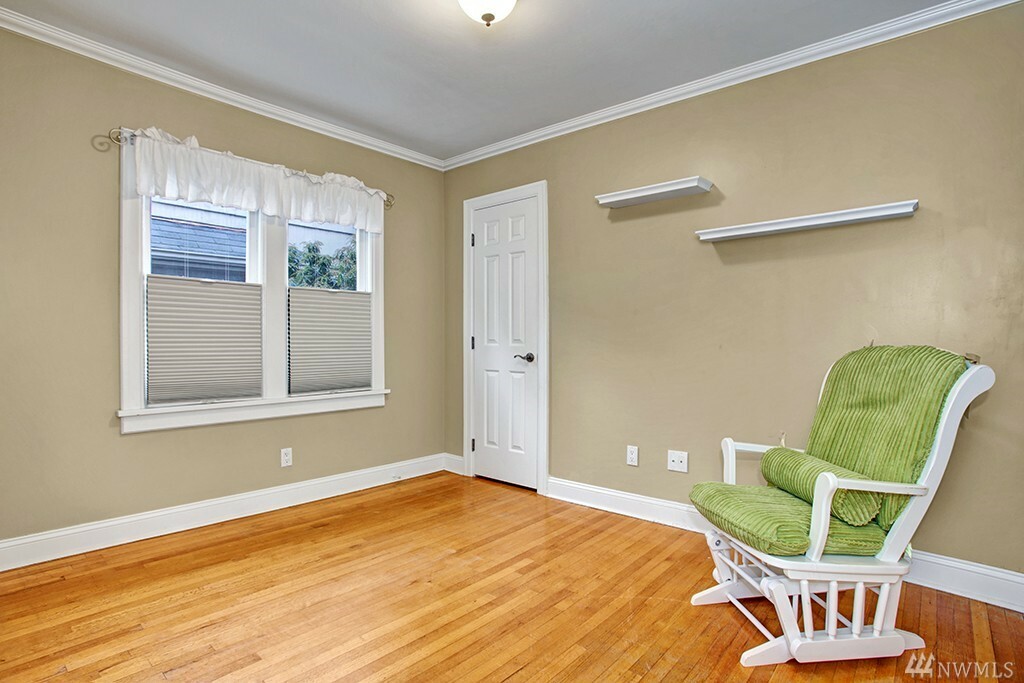 Property Photo: 347 NW 76th St WA 98117