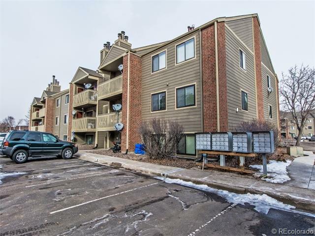 Property Photo:  6350 Oak Street Unit 103  CO 80004 