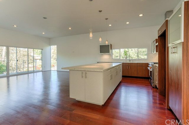 Property Photo:  510 S Bandini Street  CA 90731 