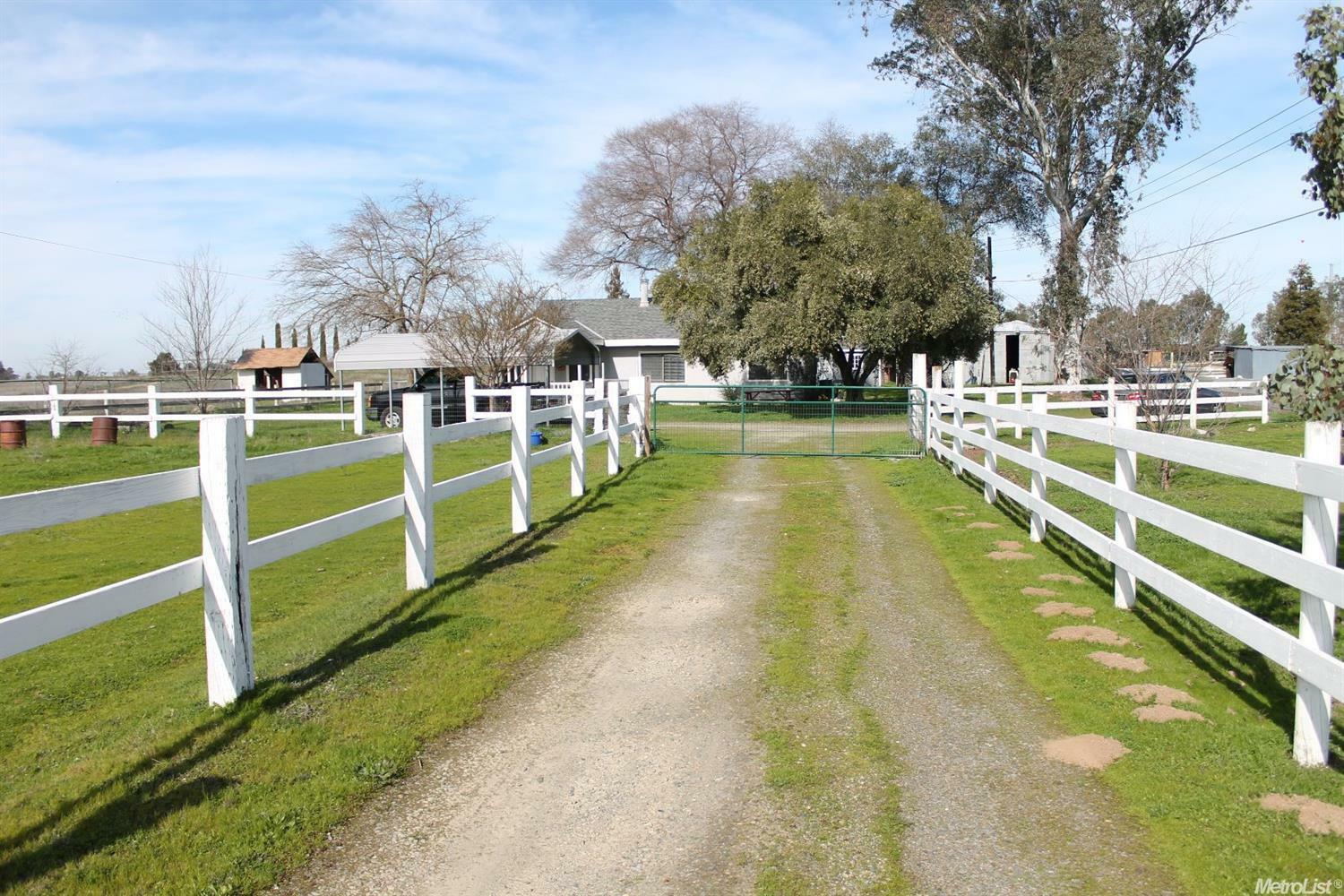 Property Photo:  8920 Rio Linda Boulevard  CA 95626 