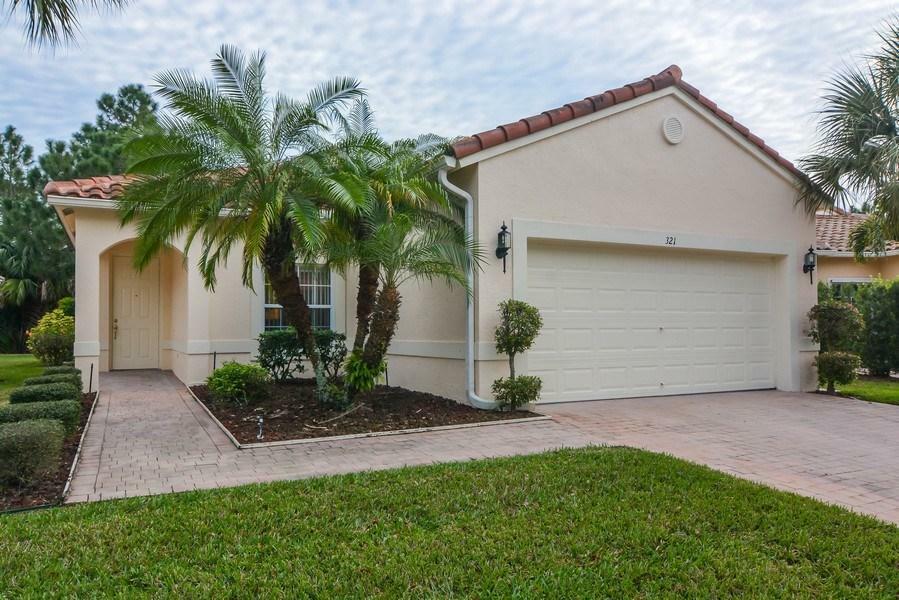 Property Photo:  321 NW Treeline Trace  FL 34986 