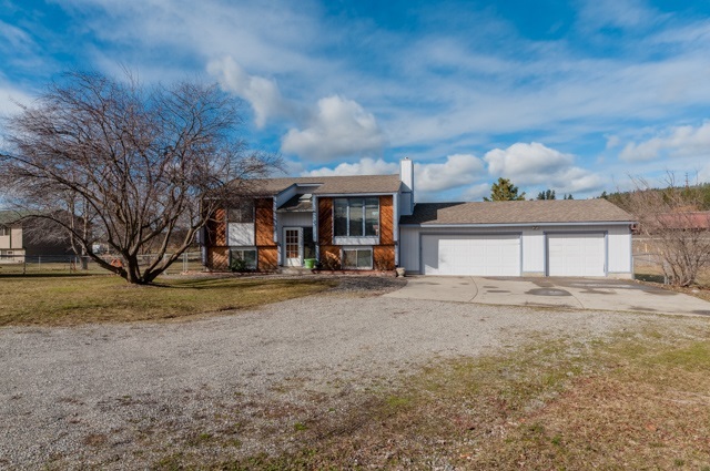 Property Photo: 6117 N Mitchell Dr WA 99027