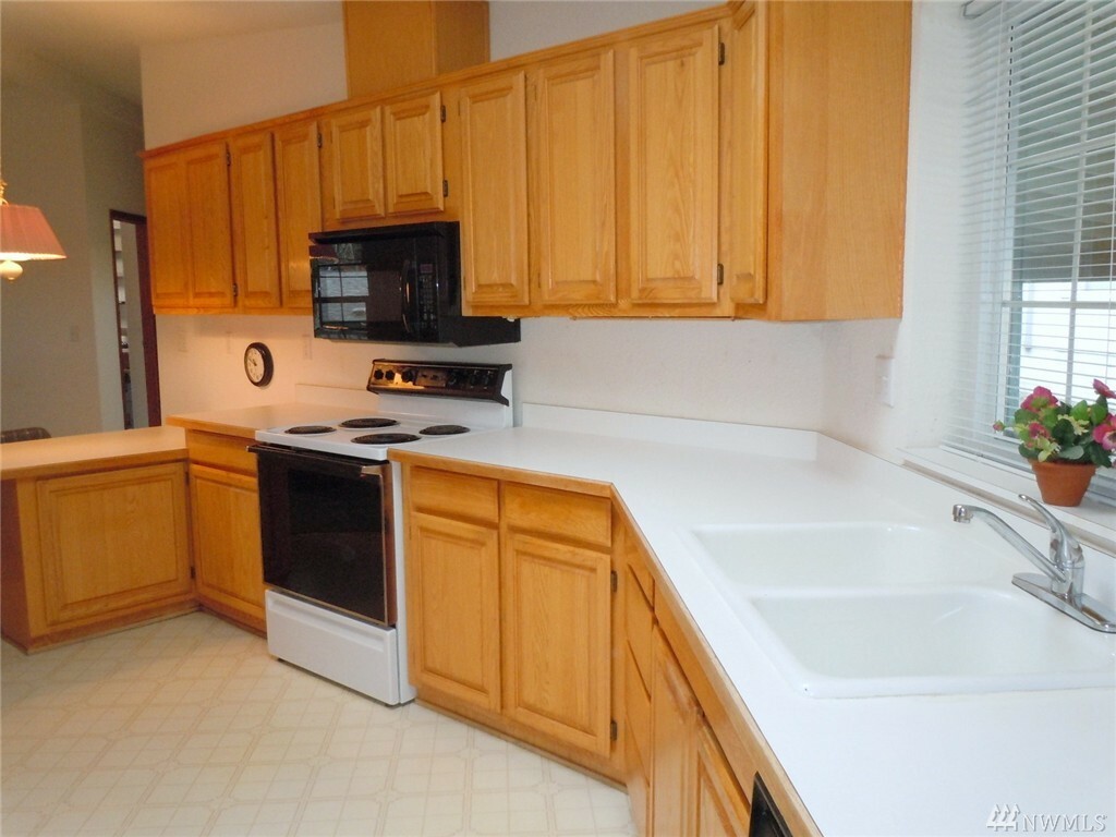 Property Photo: 6638 Virgo Lane NE WA 98311