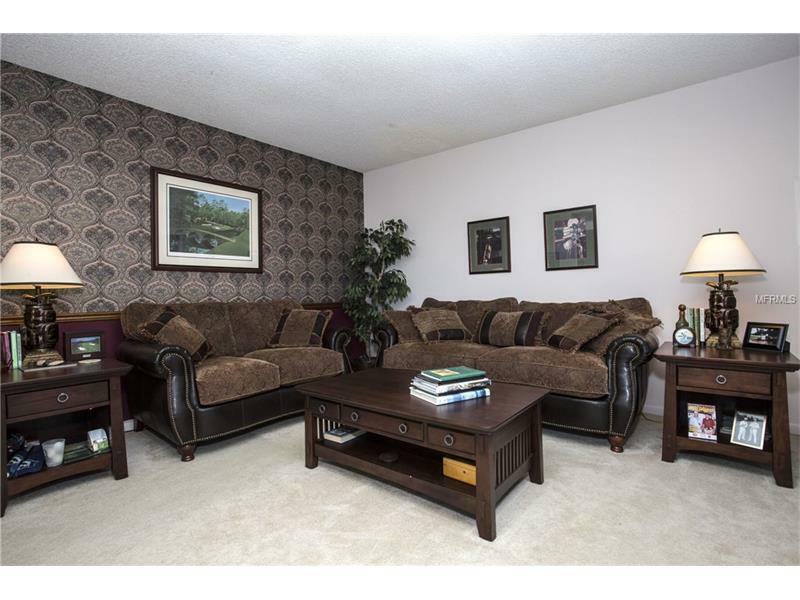 Property Photo: 3913 Rosedale Drive FL 33511