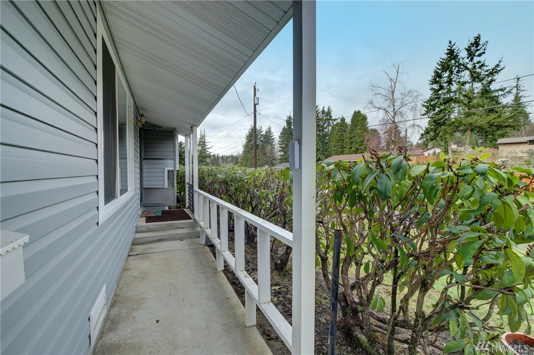 Property Photo: 4602 233rd St SW WA 98043