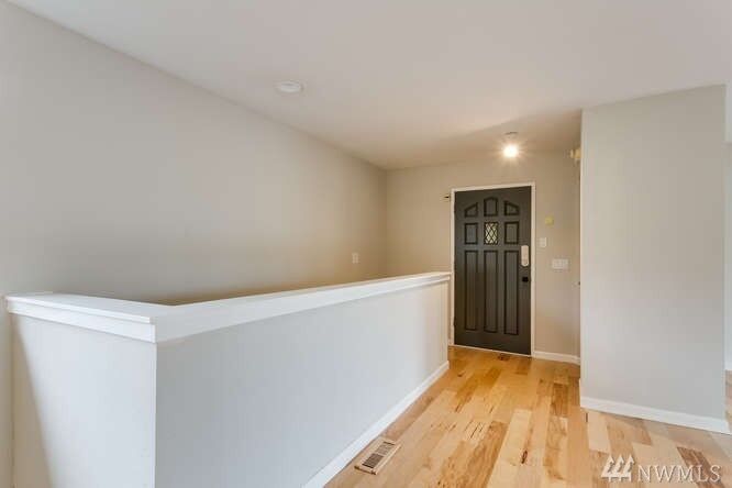 Property Photo: 10642 Glen Acres Dr S WA 98168