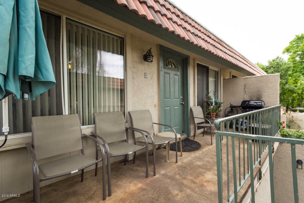 Property Photo:  5622 S Hurricane Court E  AZ 85283 