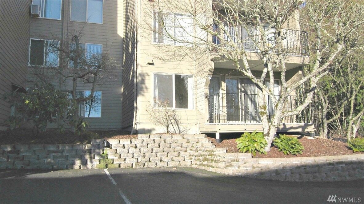 Property Photo: 525 Lebo Blvd G3 WA 98310