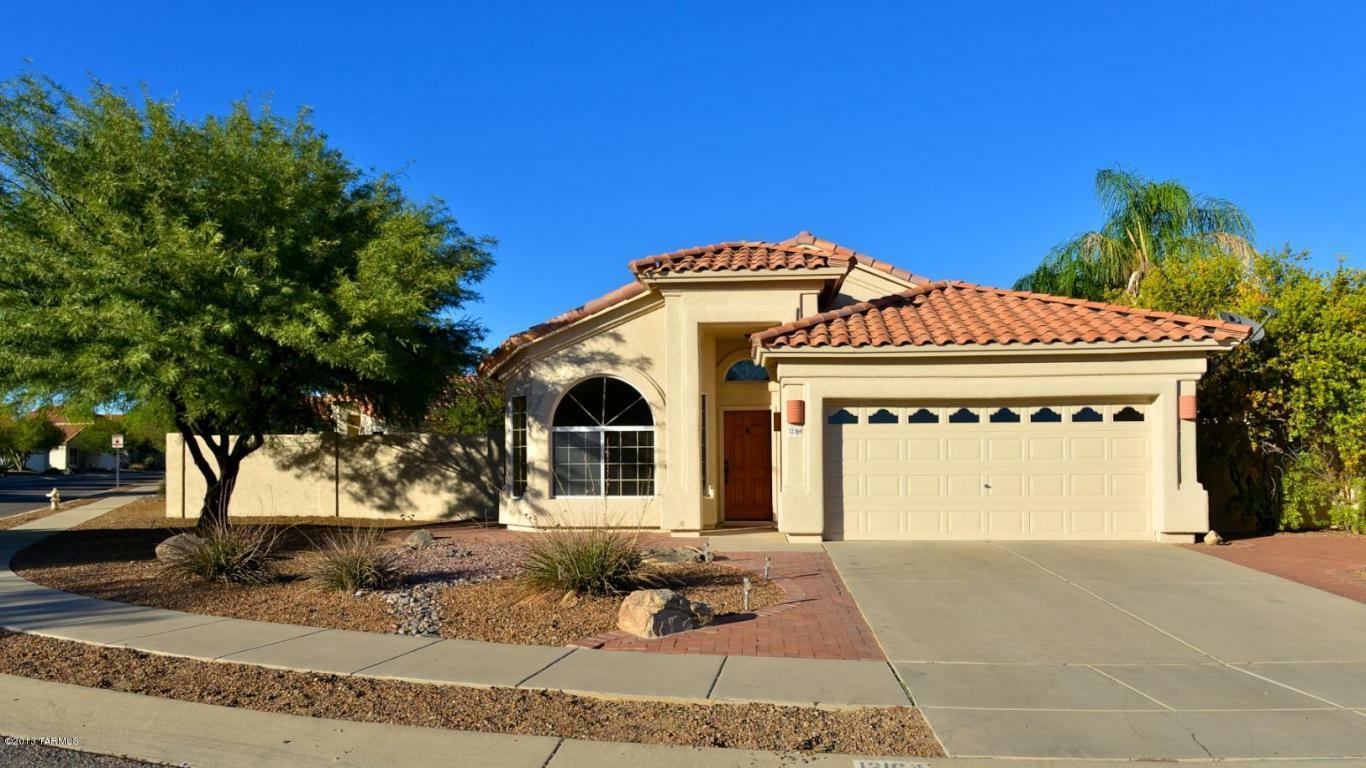 Property Photo: 12164 N New Dawn Avenue AZ 85755