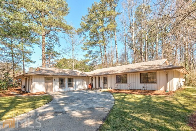 Property Photo:  365 Briarwood Ct  GA 30068 