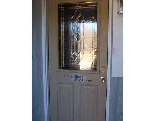 Property Photo:  221 Main St C  MA 01095 
