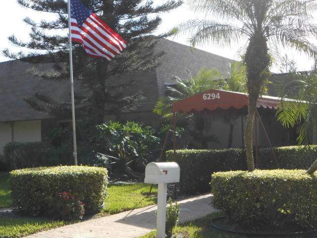 Property Photo:  32 Abbey Lane 208  FL 33446 