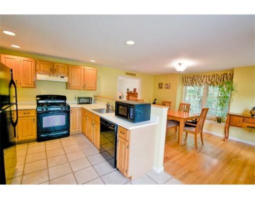 Property Photo:  16 Seaver Brook Ln  NH 03865 