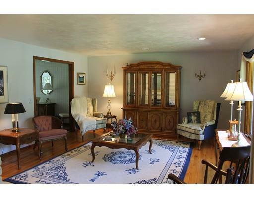 Property Photo: 2 Whittier Cir MA 01040