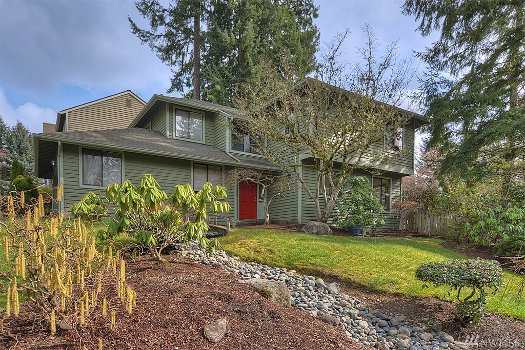 Property Photo: 24203 SE 43rd Place WA 98029