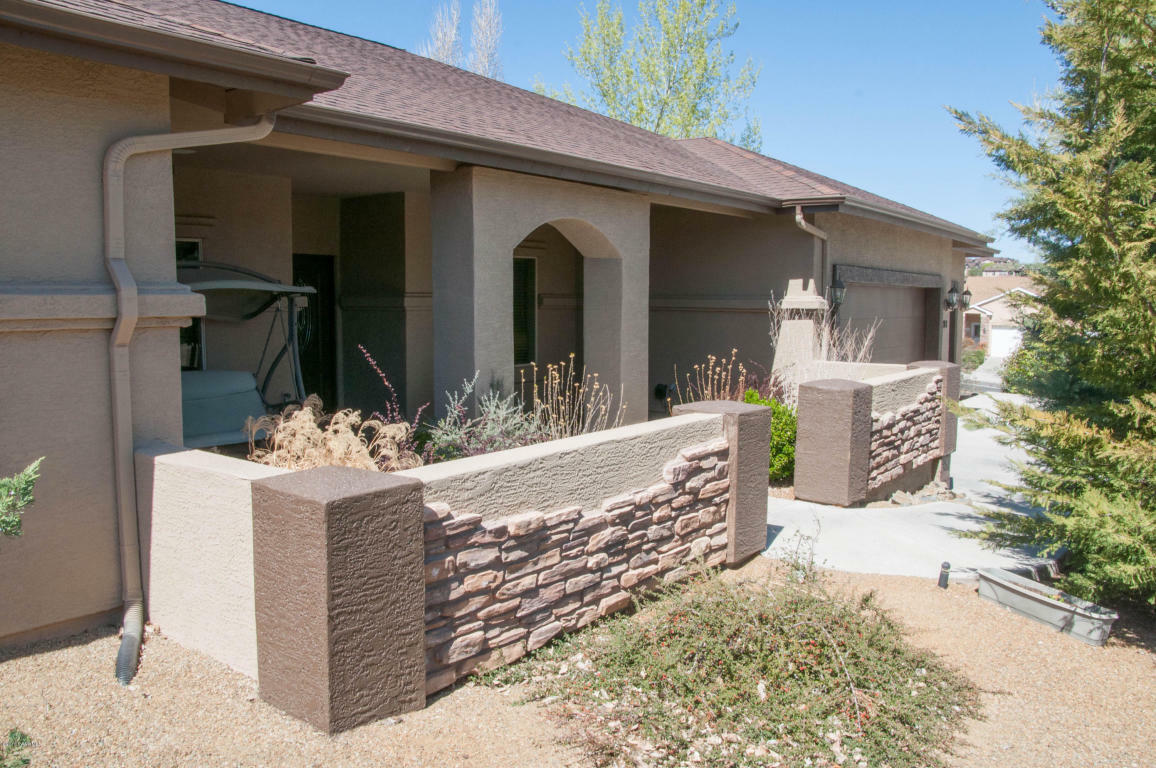 Property Photo:  1742 Baltic Avenue  AZ 86301 