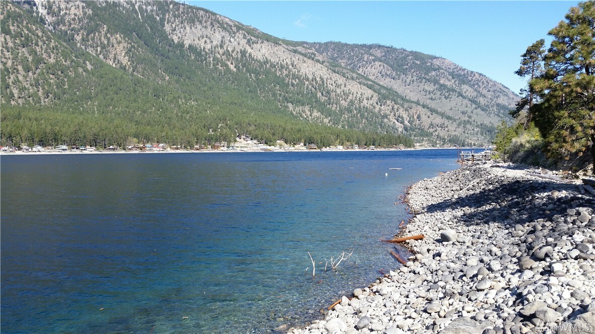 Property Photo:  550 Chelan Blvd  WA 98831 