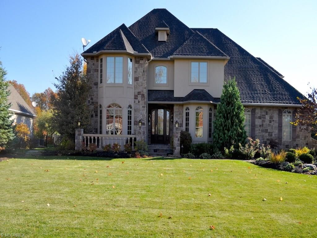 Property Photo:  3029 Riviera Lane  OH 44145 