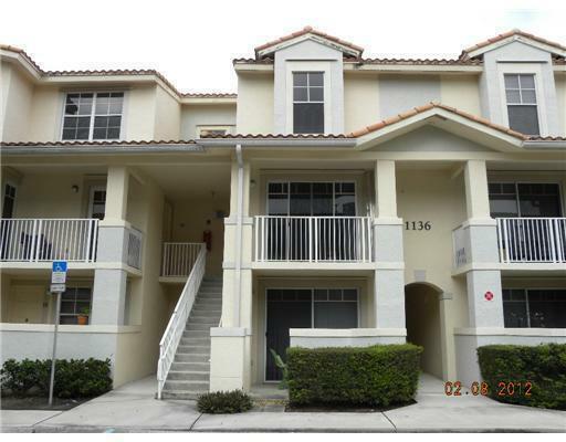 Property Photo: 1136 Town Center Drive 22 FL 33458