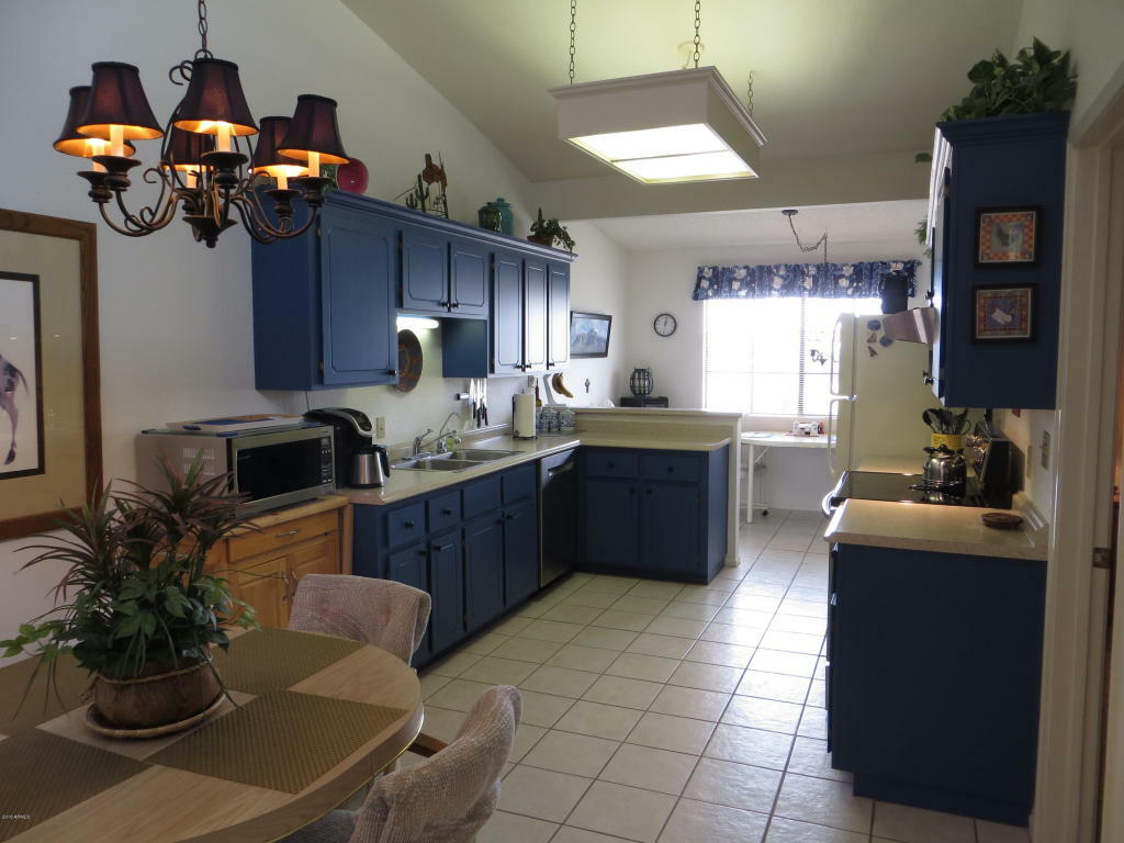 Property Photo:  455 S Delaware Drive 128  AZ 85120 