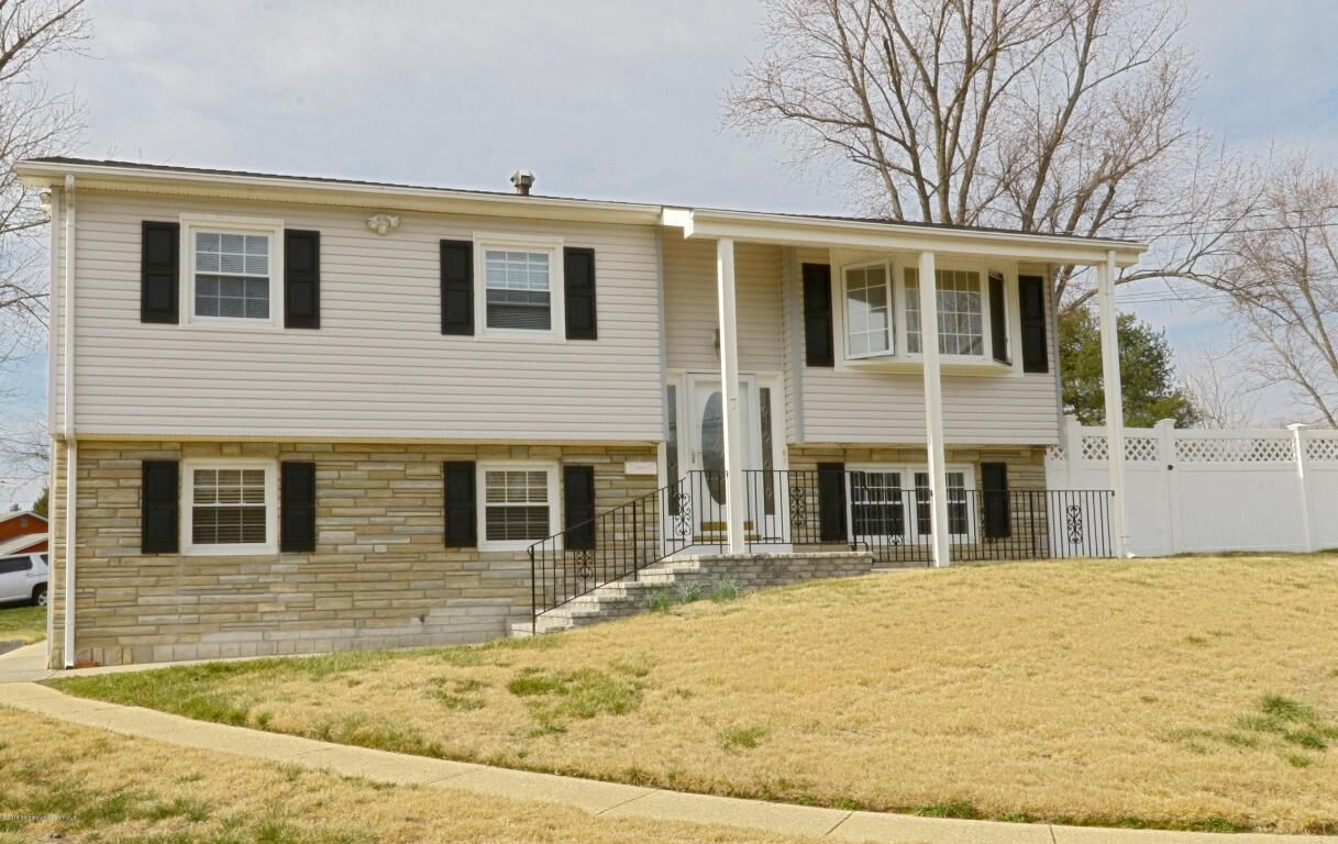 Property Photo: 7 Ralph Place NJ 08527