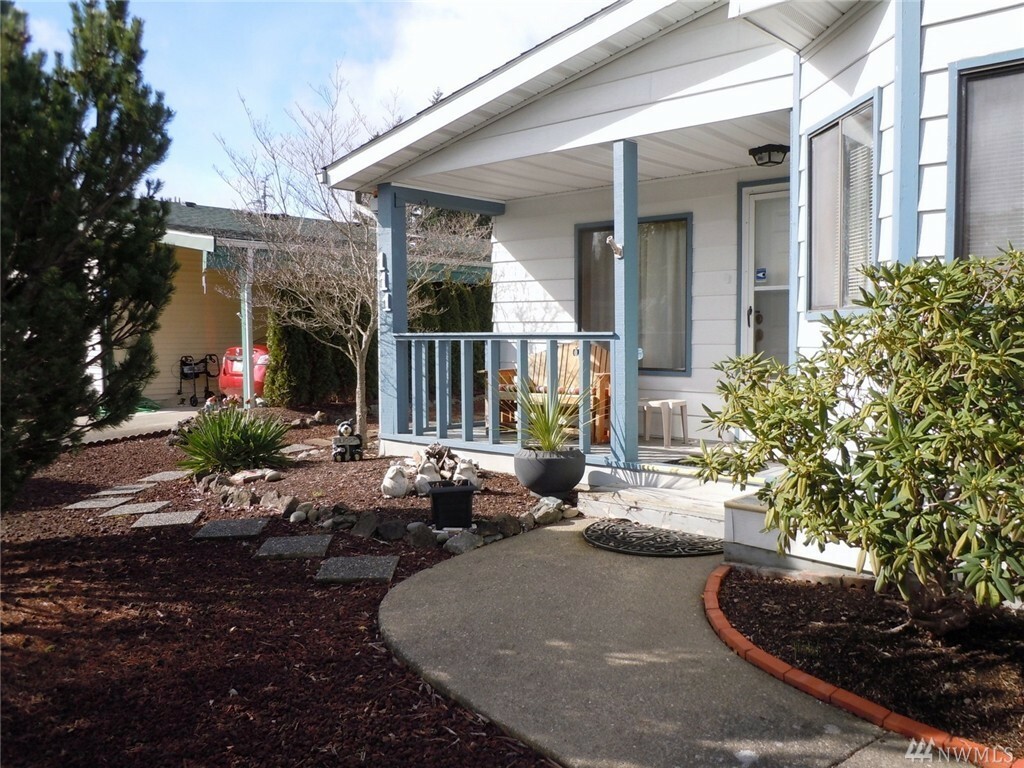Property Photo: 111 NE Saturn Lane WA 98311