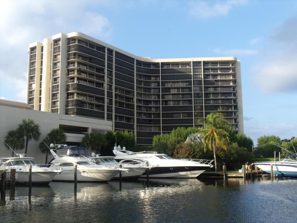 Property Photo:  4740 S Ocean Boulevard 1005  FL 33487 