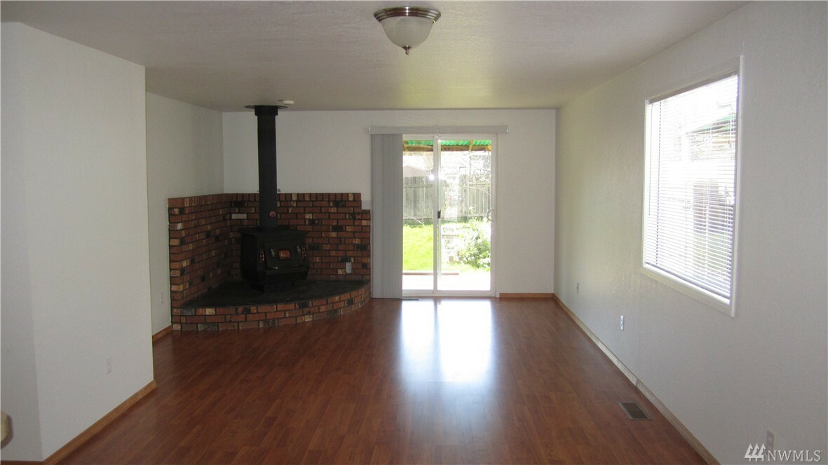 Property Photo: 2621 Undine St WA 98226