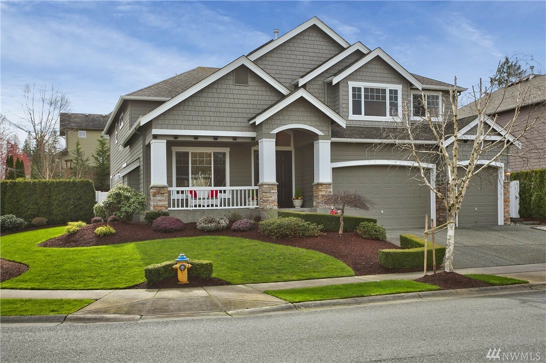 Property Photo:  8208 132nd Place SE  WA 98296 
