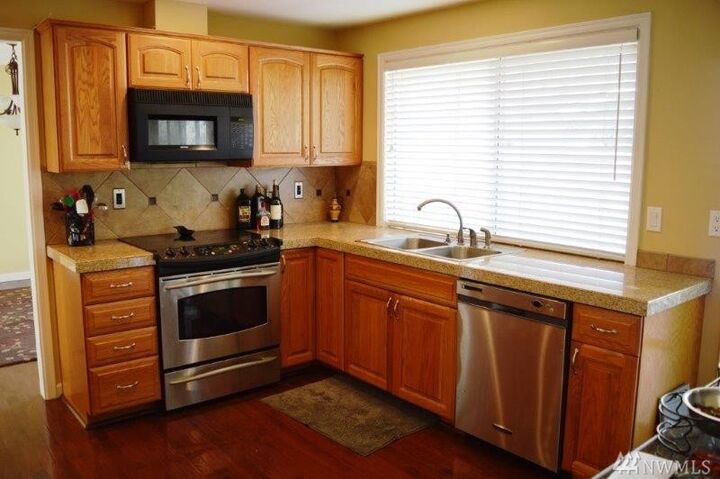 Property Photo:  11726 NE 102nd Place  WA 98033 