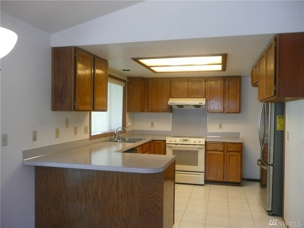 Property Photo: 4722 8 Ave NE WA 98516