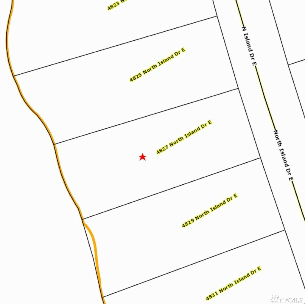 Property Photo:  4827 N Island Dr E  WA 98391 