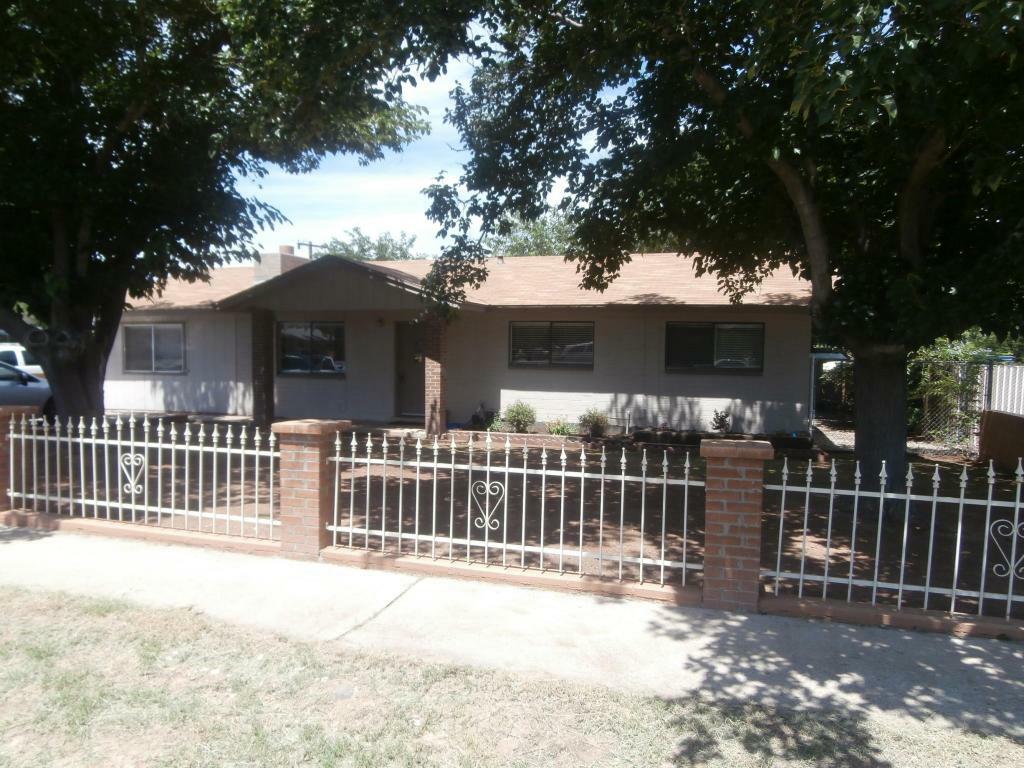 Property Photo:  1028 E Ash St  AZ 86326 