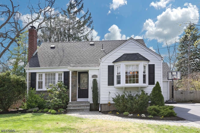 Property Photo: 16 Delmar Ave NJ 07452