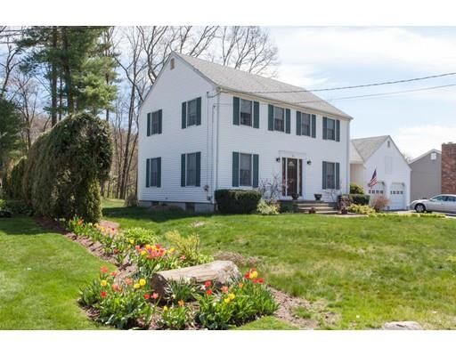 Property Photo:  13 Woodland Dr  MA 01749 