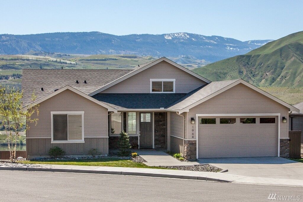 Property Photo:  1964 SE Legacy Place  WA 98802 