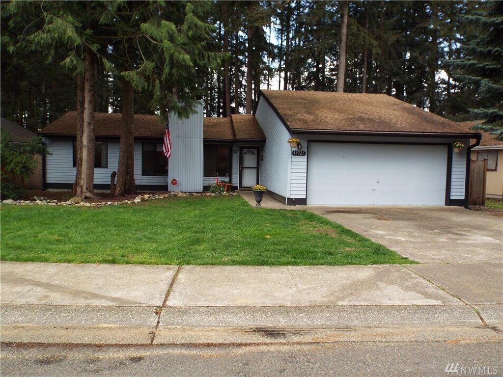 Property Photo:  19725 SE 266th Place  WA 98042 