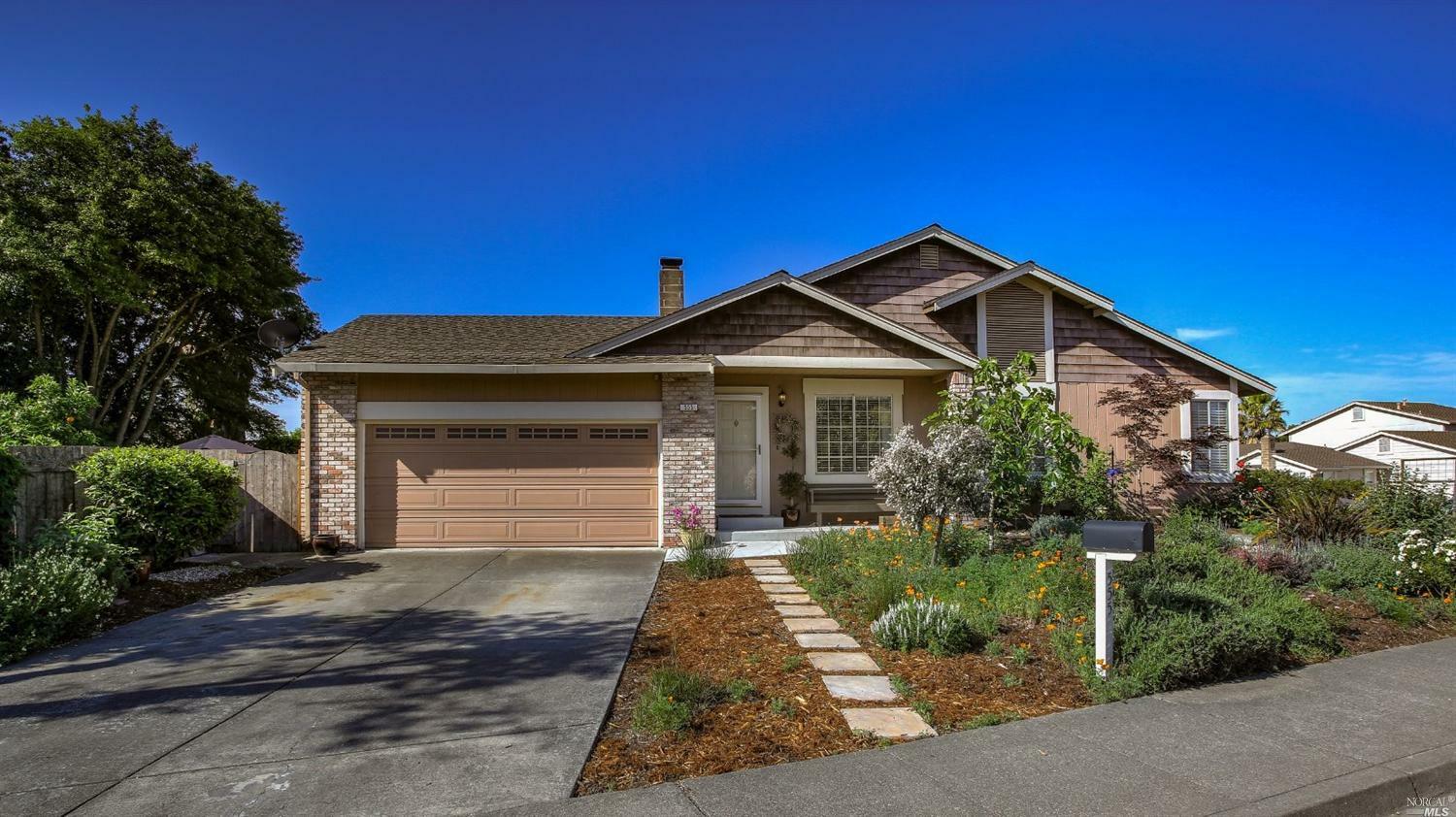 Property Photo:  555 Maria Drive  CA 94954 