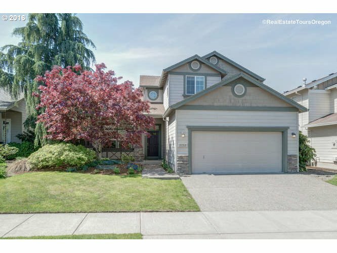 Property Photo:  2253 NE 14th Ave  OR 97124 