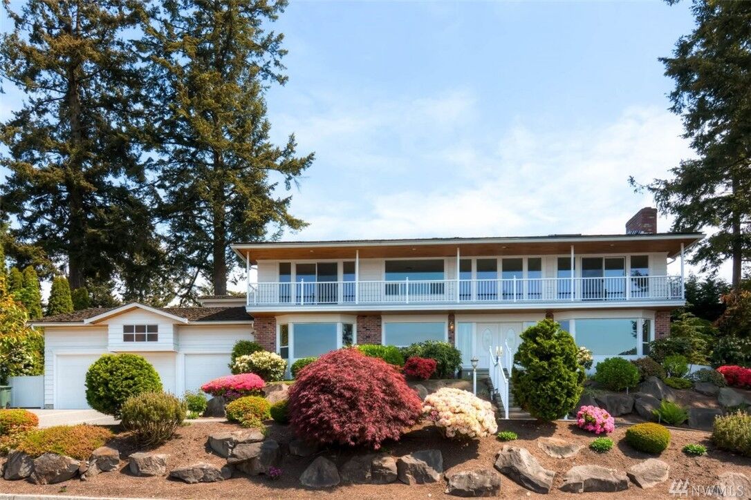 Property Photo: 224 Skyline Drive WA 98020