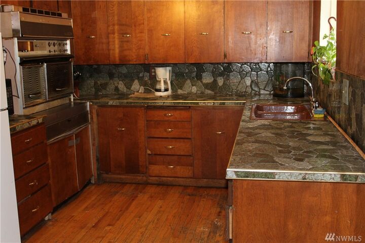 Property Photo:  17911 Butler Road  WA 98290 