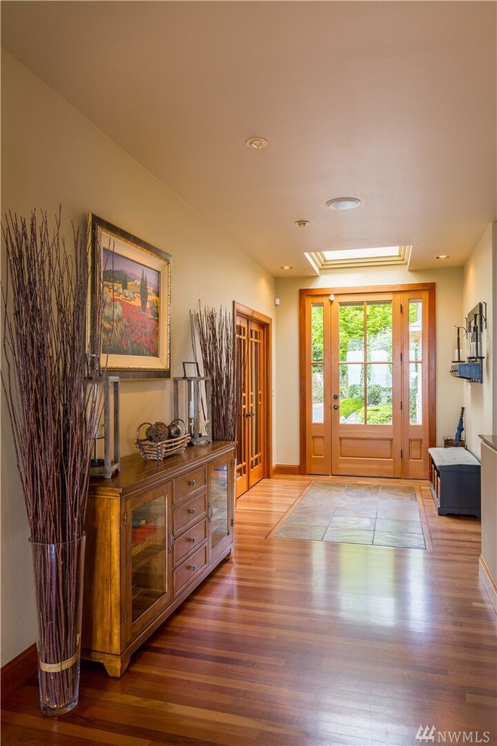 Property Photo: 2911 Meridian Ct WA 98221