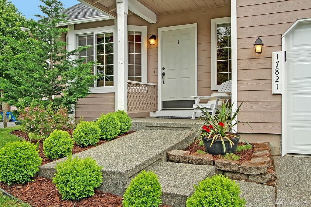 Property Photo:  17821 152nd St SE  WA 98272 