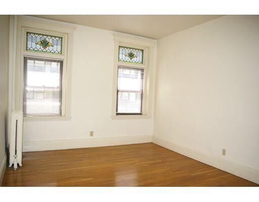 Property Photo:  41 Edgerly Rd. 5  MA 02115 
