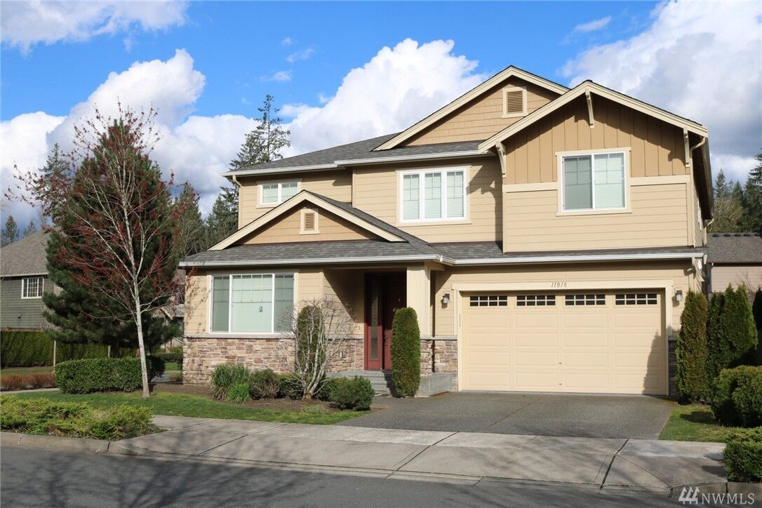 Property Photo: 11018 Muirwood WA 98053