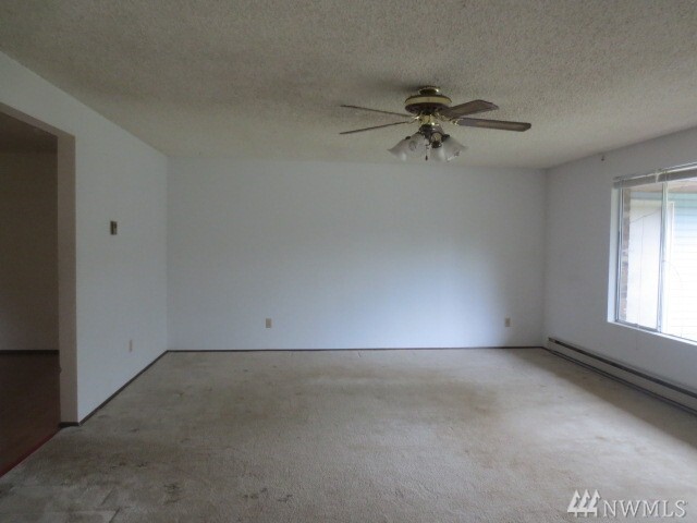 Property Photo: 14922 179th Ave SE WA 98272
