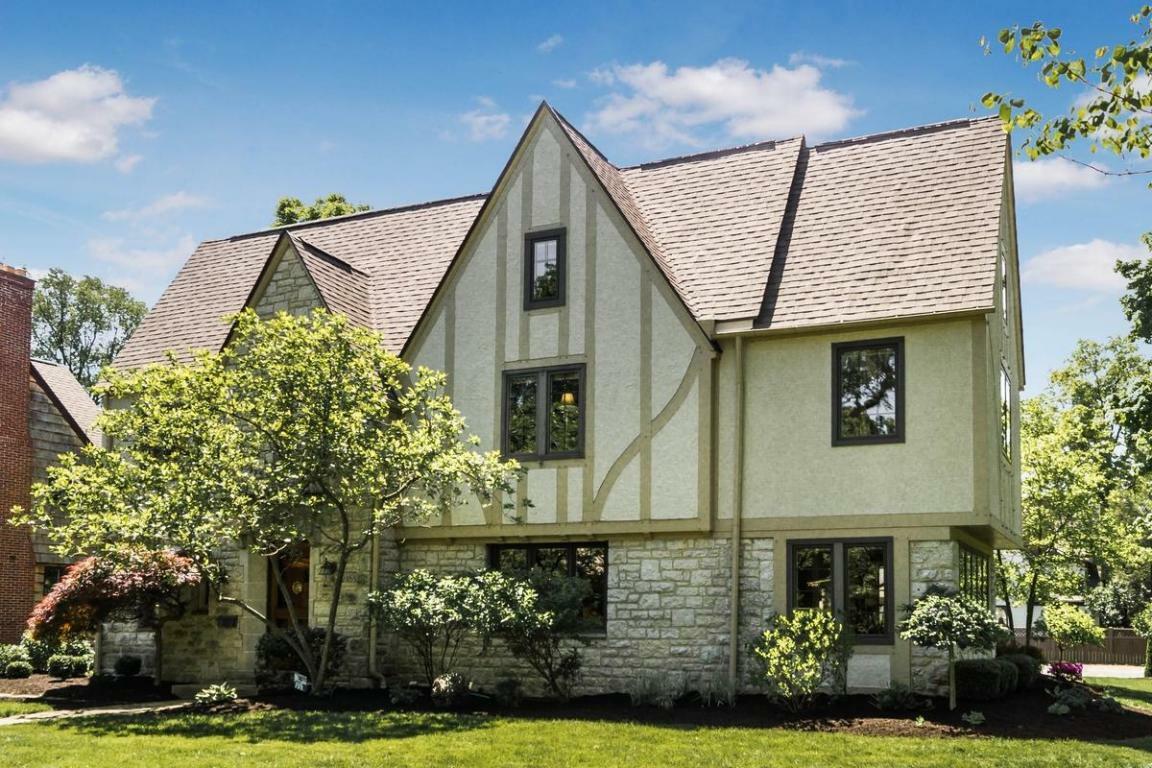 Property Photo: 2463 Bexley Park Road OH 43209