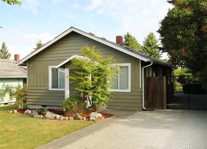 Property Photo:  213 S 70th St  WA 98408