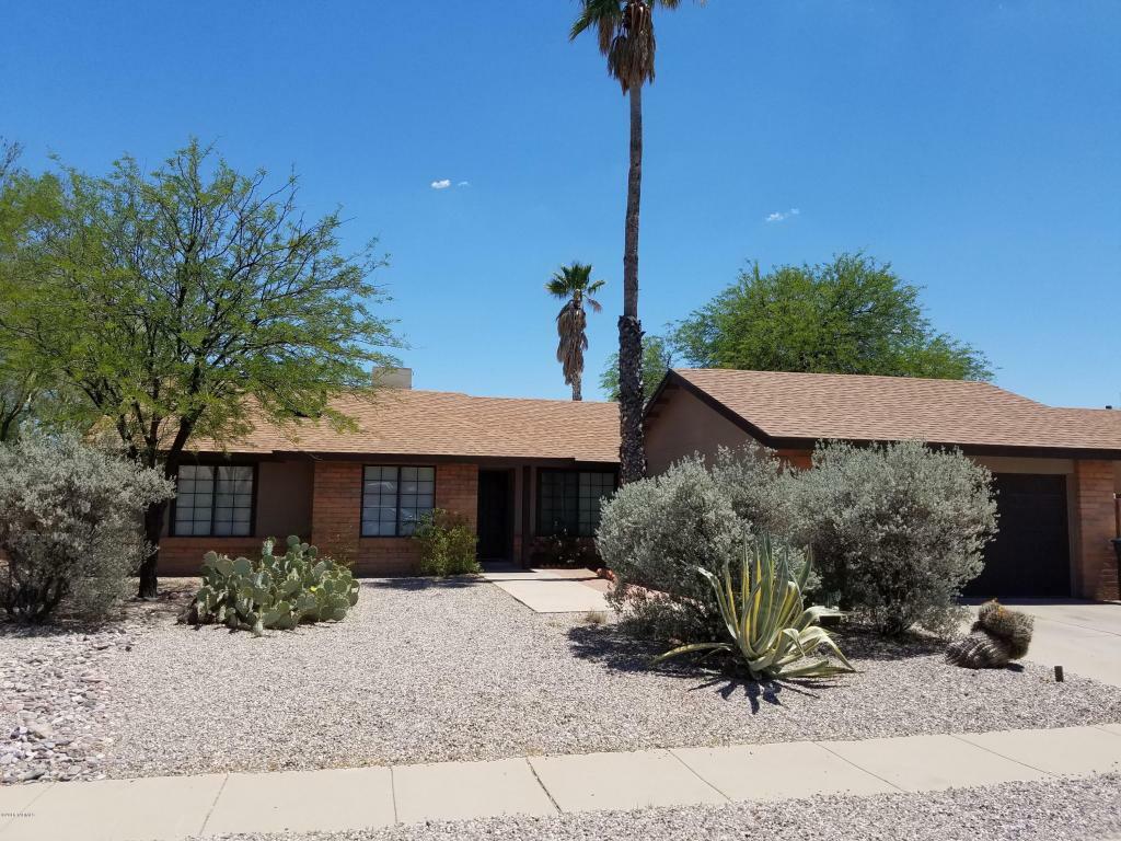 Property Photo:  1951 S Westmont Drive  AZ 85713 