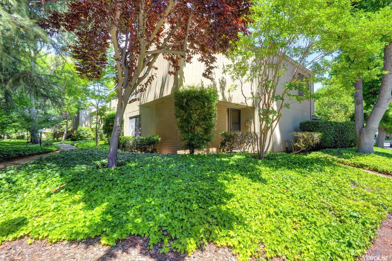 Property Photo: 1179 Vanderbilt Way CA 95825